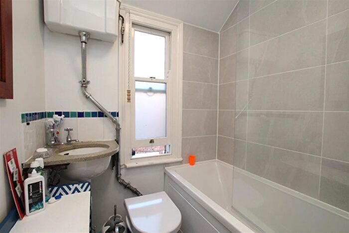 3 Bedroom Property To Rent In Scarletts Road, Colchester, CO1