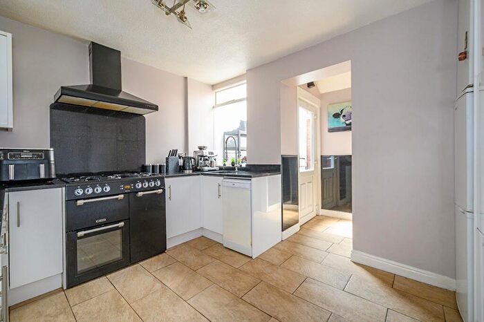 4 Bedroom Semi-Detached House For Sale In High Street, Leeds, LS27