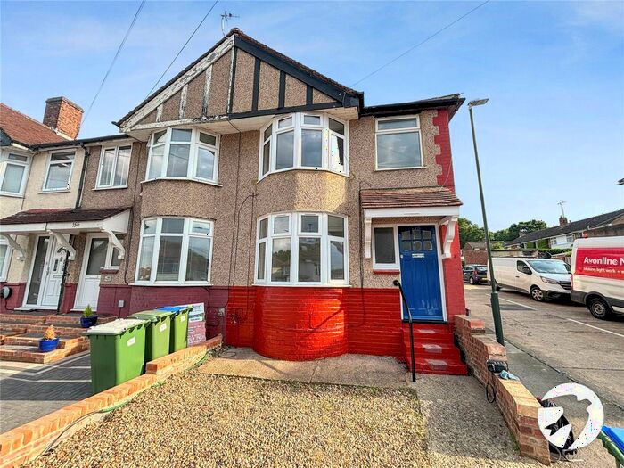3 Bedroom End Of Terrace House To Rent In Parkside Avenue, Bexleyheath, DA7