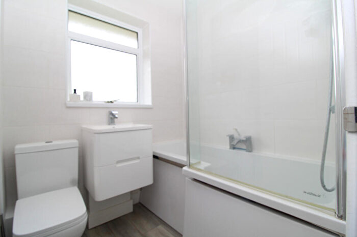 3 Bedroom Terraced House To Rent In Moor Park Close, Gillingham, ME8