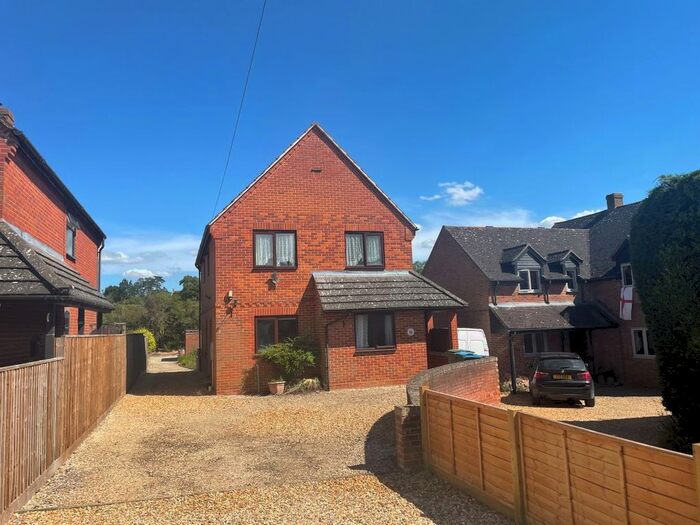 4 Bedroom Detached House For Sale In The Cricketts, Grendon Road, Edgcott, Buckinghamshire, HP18