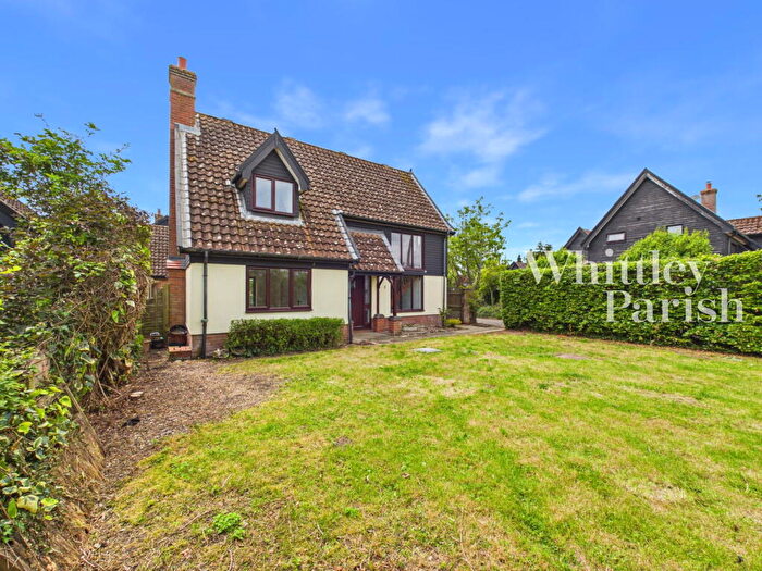 3 Bedroom Detached House For Sale In Fir Tree Close, Weybread, Diss, IP21