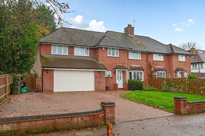 5 Bedroom Semi Detached House For Sale In Shawley Way, Epsom, KT18