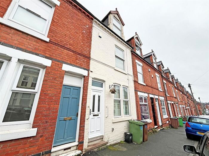 3 Bedroom Terraced House To Rent In Exeter Road, Forest Fields, Nottingham, NG7