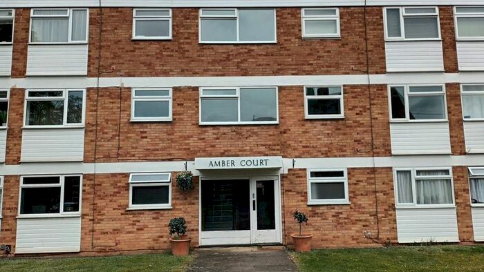 1 Bedroom Flat To Rent In Amber Court, Laleham Road, Staines-Upon-Thames, Surrey, TW18