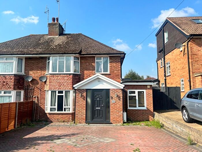 4 Bedroom Semi-Detached House To Rent In Fishermans Way, Bourne End, SL8