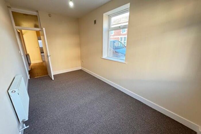 2 Bedroom Flat To Rent In Brithdir Street Cardiff, CF24