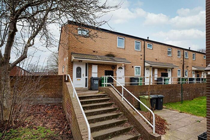 1 Bedroom Flat To Rent In Brown Royd Avenue, Huddersfield, HD5