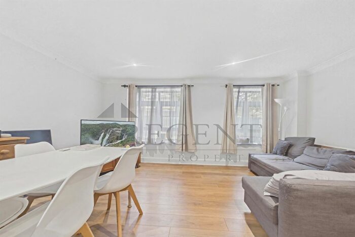 2 Bedroom Flat To Rent In The Cobalt Building, Bridgewater Square, EC2Y