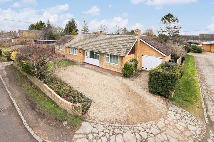 4 Bedroom Detached Bungalow For Sale In Stream Road, Upton Village, OX11