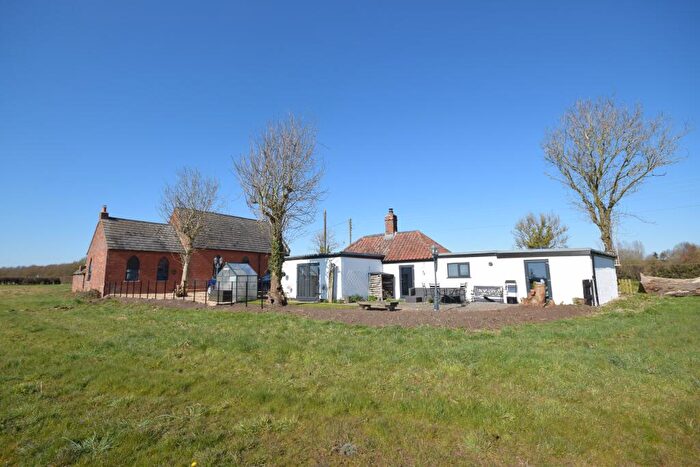 2 Bedroom Detached House For Sale In Low Gate Road, Scremby, PE23