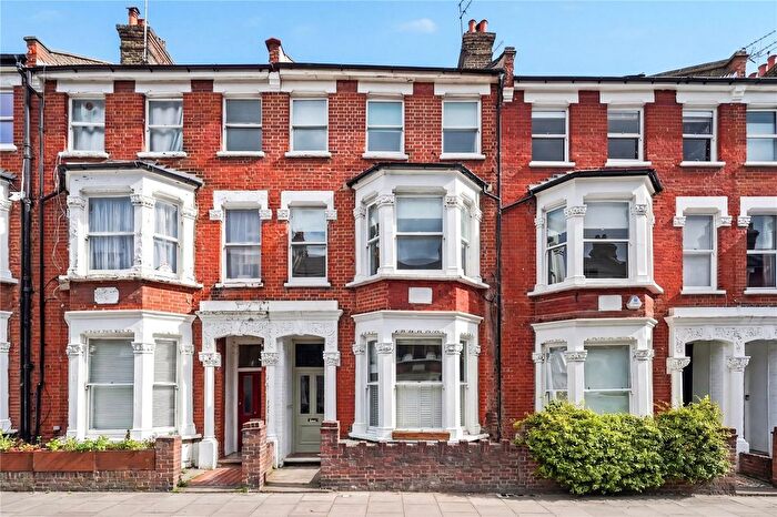 3 Bedroom Flat For Sale In Calabria Road, Highbury, London, N5