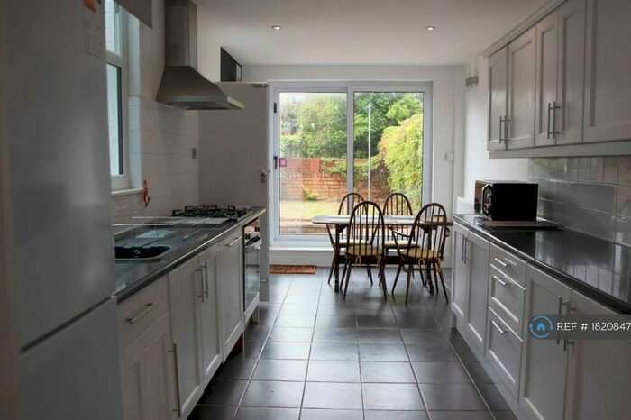 4 Bedroom End Of Terrace House To Rent In Highland Road, Coventry, CV5