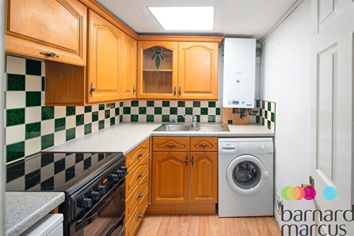 1 Bedroom Flat To Rent In Leopold Road, Ealing, W5