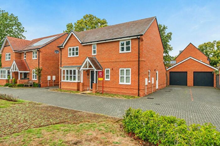 4 Bedroom Detached House For Sale In By Water View, Sandhurst, Berkshire, GU47