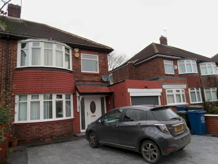 3 Bedroom Semi-Detached House To Rent In Silver Lonnen, Fenham, NE5