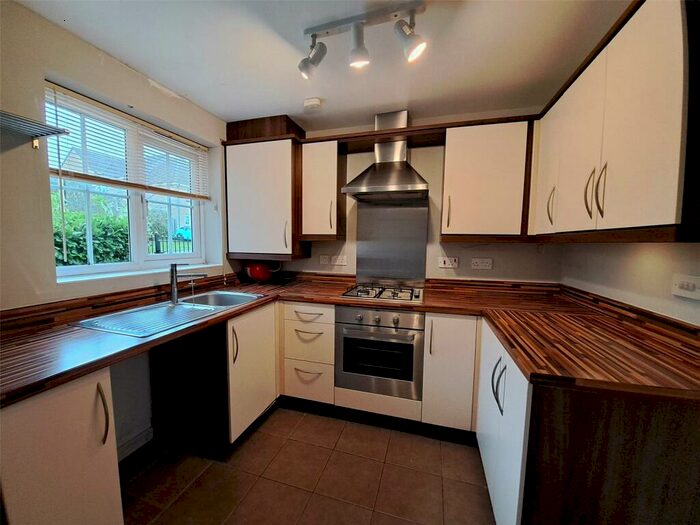 2 Bedroom Flat To Rent In Painter Court, Darwen, Lancashire, BB3