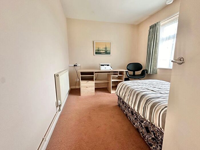 2 Bedroom Detached Bungalow For Sale In Findon Close, Bexhill-On-Sea, TN39