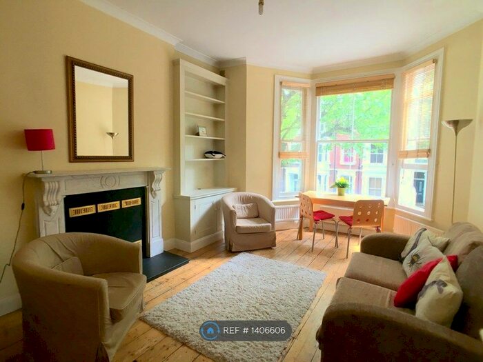 1 Bedroom Flat To Rent In Hammersmith Grove, London, W6