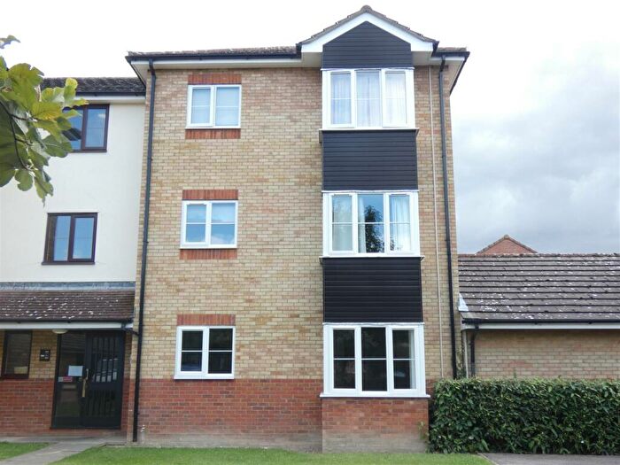2 Bedroom Flat To Rent In Tamarin Gardens, Cherry Hinton, CB1