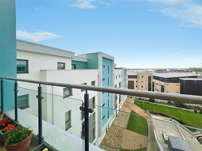 2 Bedroom Apartment For Sale In Sapphire Court, Ocean Way, Southampton, SO14