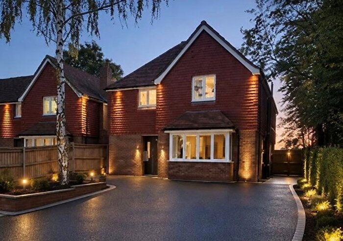 5 Bedroom Detached House For Sale In Highbarrow Close, West Purley, CR8