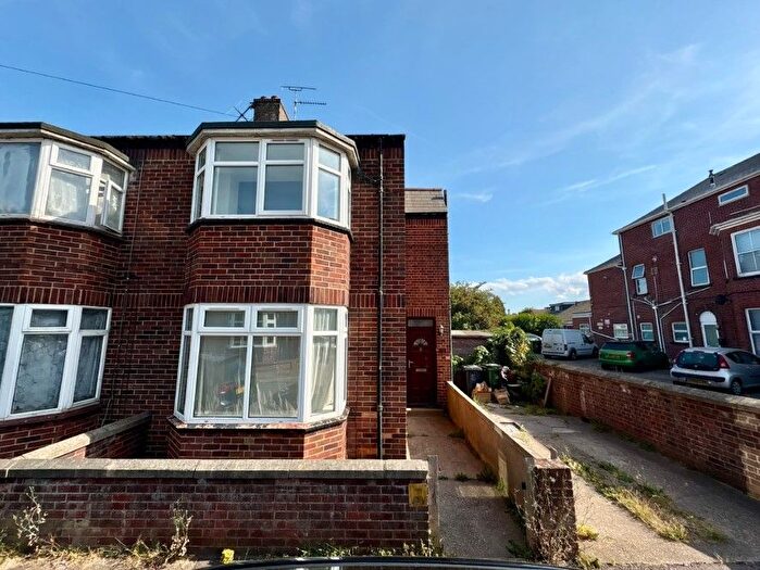 3 Bedroom Semi-Detached House For Sale In Albany Road, Great Yarmouth, Norfolk, NR31