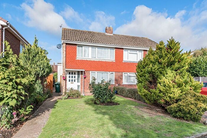 3 Bedroom Semi-detached House For Sale In Bancroft Close, Ashford, TW15