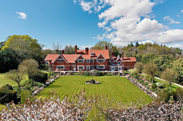 9 Bedroom Detached House For Sale In Bowden Green, Pangbourne, Berkshire, RG8