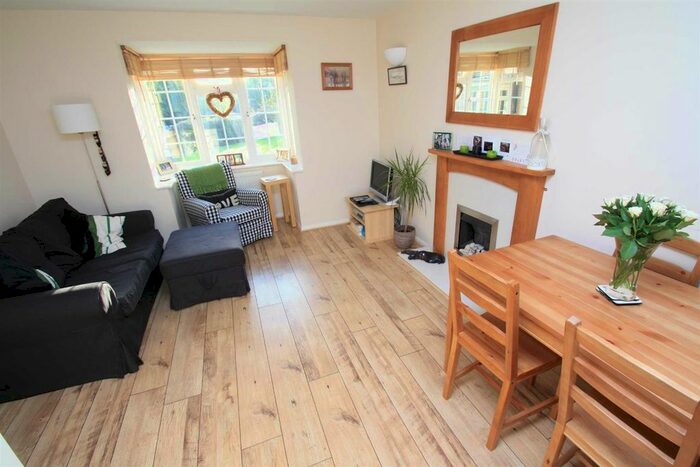 2 Bedroom Terraced House To Rent In The Shrubbery, Hemel Hempstead, HP1