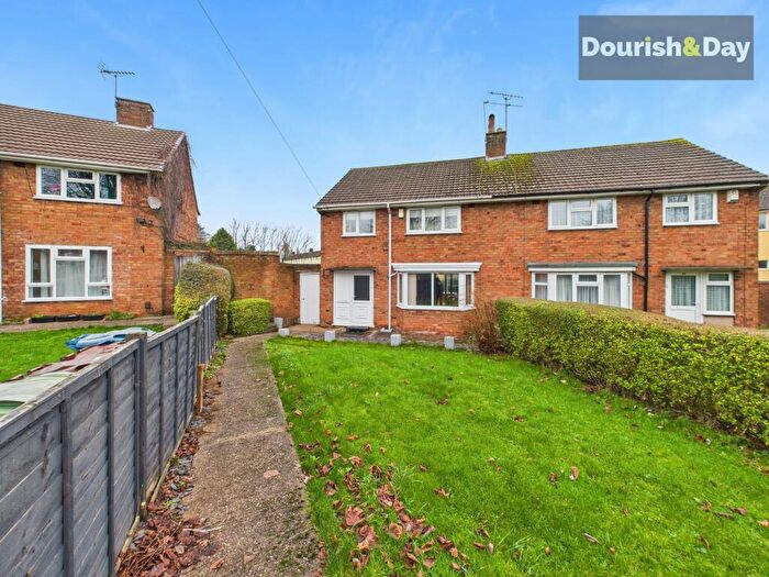 3 Bedroom Semi Detached House For Sale In West Way, Highfields, Stafford, ST17