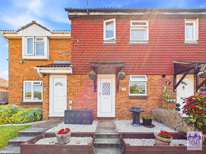 2 Bedroom Terraced House For Sale In Winchelsea Road, Walderslade Chatham, ME5