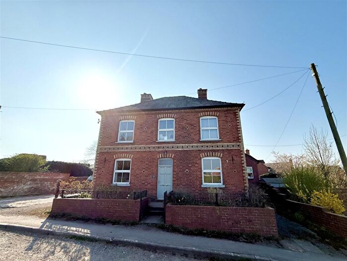 3 Bedroom Detached House For Sale In Kingstone, Herefordshire, HR2