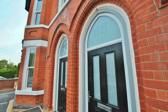 2 Bedroom Apartment To Rent In Musters Road, West Bridgford, Nottingham, Nottinghamshire, NG2