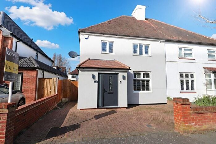 3 Bedroom Semi-Detached House For Sale In Acacia Avenue, Ruislip, HA4