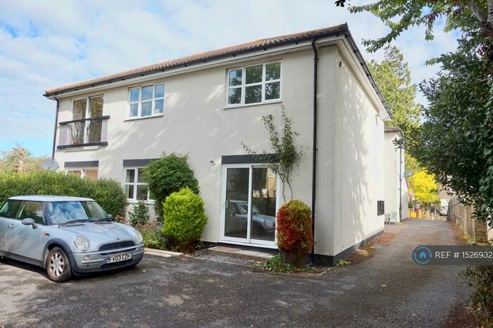 1 Bedroom Flat To Rent In Obelisk Road, Southampton, SO19