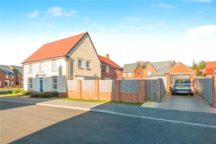 4 Bedroom Detached House For Sale In Ganger Farm Way, Ampfield, Romsey, Hampshire, SO51