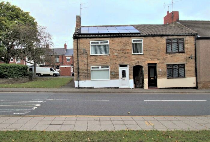3 Bedroom End Of Terrace House To Rent In Commercial Street, Willington, DL15