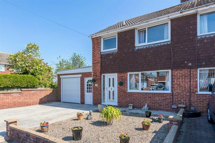 3 Bedroom Semi-Detached House For Sale In Langley Drive, Norton, Malton, YO17
