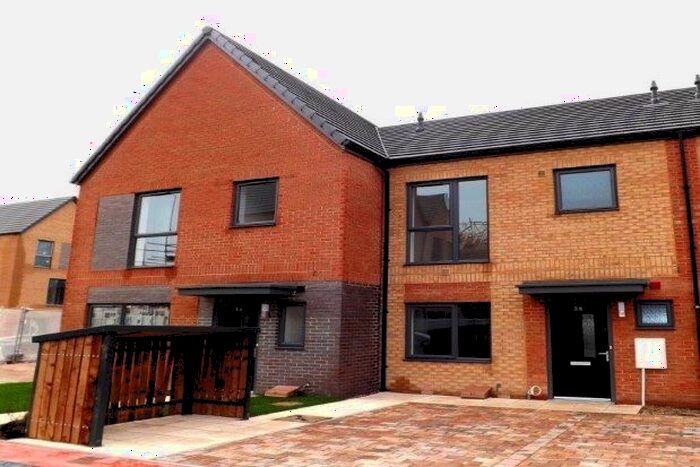 3 Bedroom Terraced House To Rent In Winscar Road, Doncaster, DN4