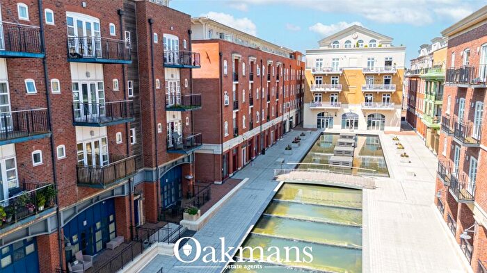2 Bedroom Apartment For Sale In Waterside, Shirley, Solihull, West Midlands, B90