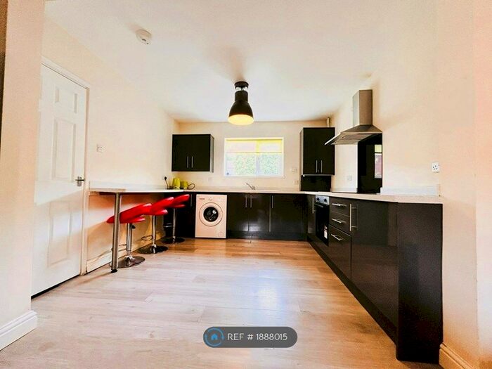 4 Bedroom End Of Terrace House To Rent In Milton Place, Newcastle Upon Tyne, NE2