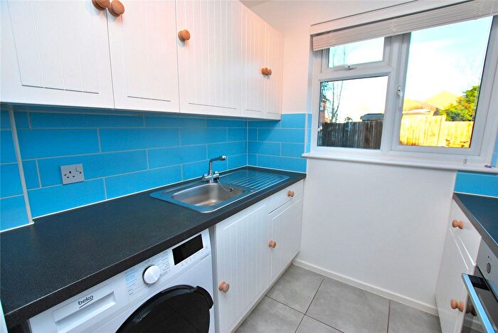 1 Bedroom End Of Terrace House To Rent In Ashbury Crescent, Guildford, Surrey, GU4