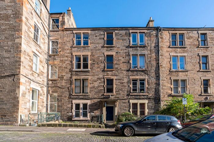 2 Bedroom Flat To Rent In Glen Street, Edinburgh, EH3