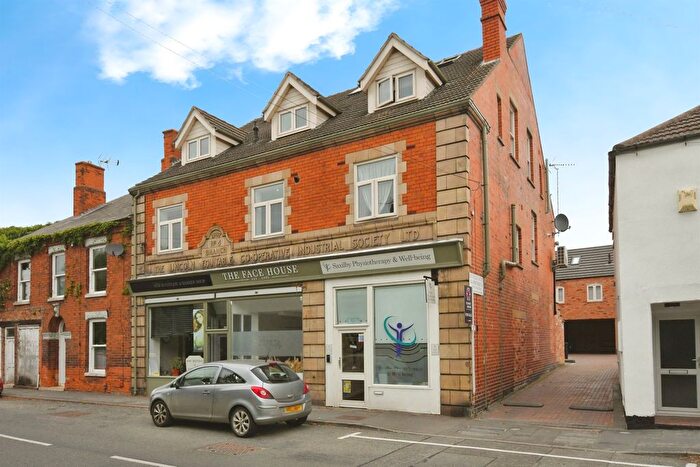 2 Bedroom Flat For Sale In Bridge Street, Saxilby, Lincoln, LN1
