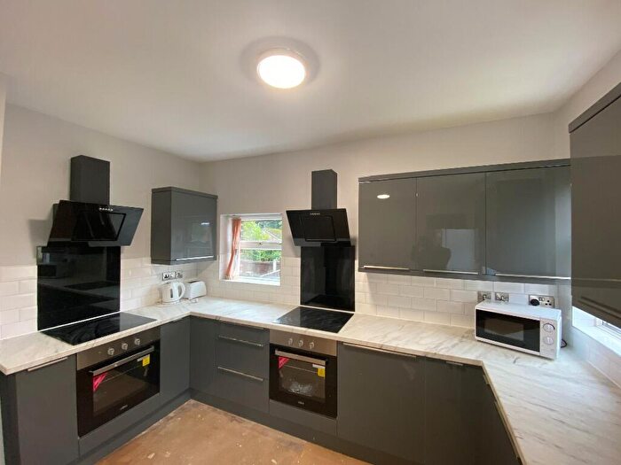 8 Bedroom End Of Terrace House To Rent In Conyngham Road, Victoria Park, Manchester, M14