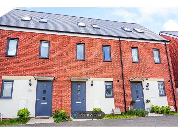 3 Bedroom Terraced House To Rent In Elderflower Drive, Emersons Green, Bristol, BS16