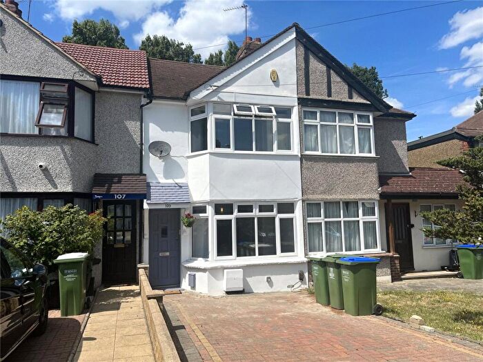 2 Bedroom Terraced House To Rent In Dorchester Avenue, Bexley, Kent, DA5