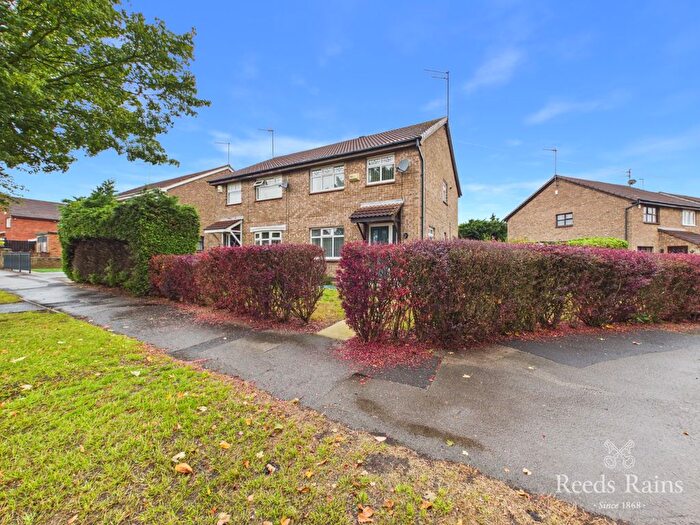 3 Bedroom Semi-detached House For Sale In Howdale Road, Hull, East Riding Of Yorkshire, HU8