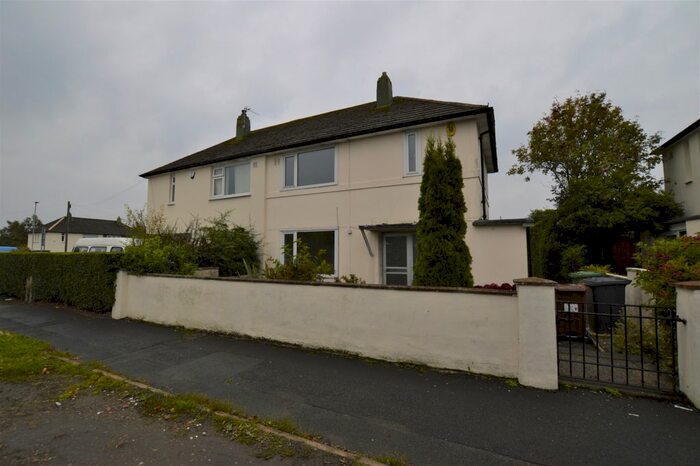 2 Bedroom Semi-Detached House To Rent In Nursery Lane, Leeds, LS17